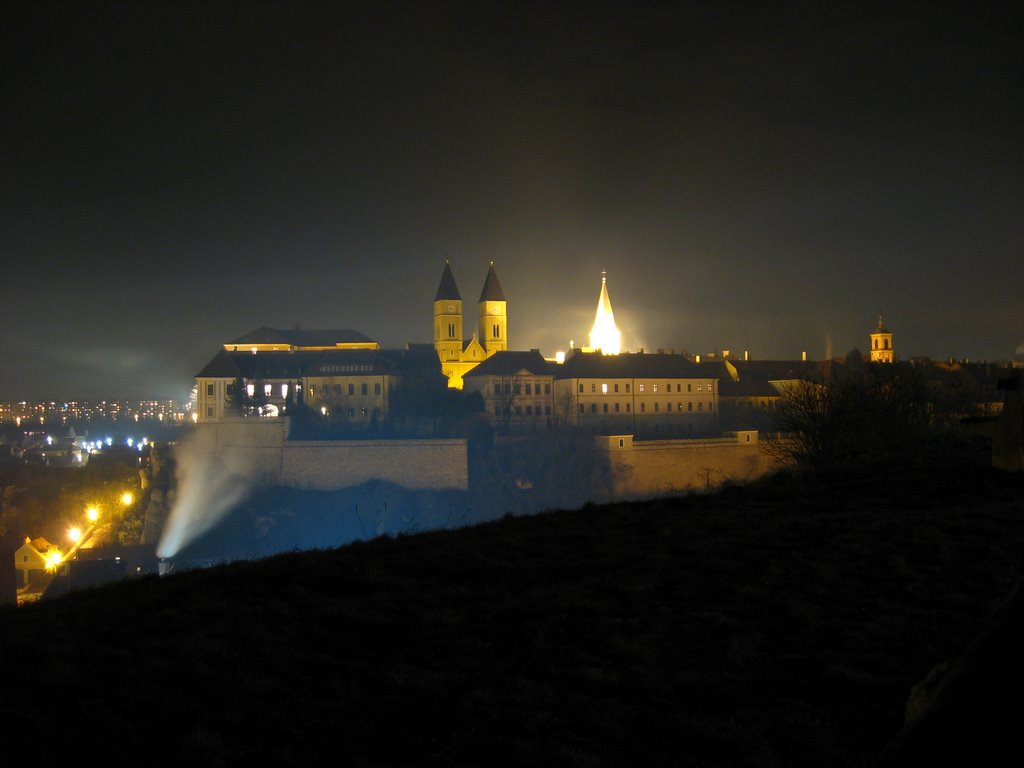 Castle in the darkness / Vár a sötétségben by Bálint K.