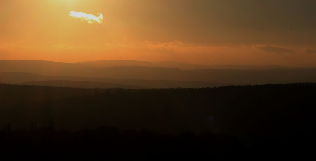 KE - Blick vom Aussichtsturm Pferdskopf in den Hochtaunus by Karl Eggenmüller-Panoramio, the only way for 