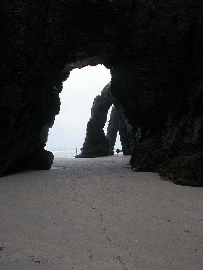 Playa de las Catedrales by Gustavo Llobet