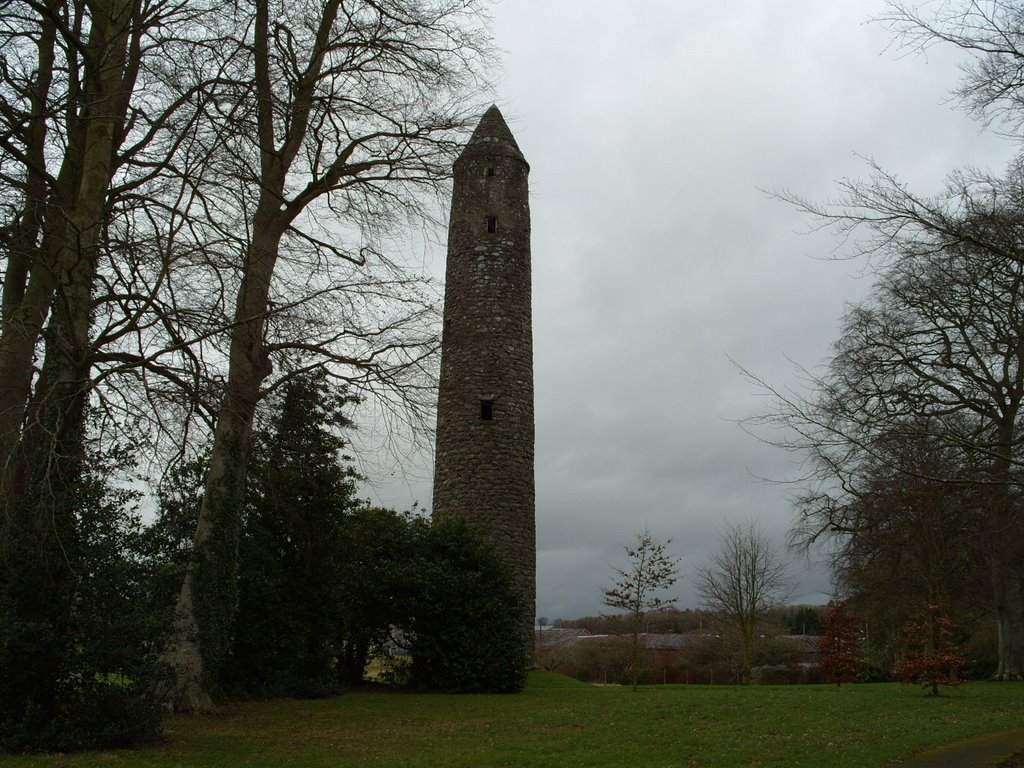 Antrim Round Tower by davisba79