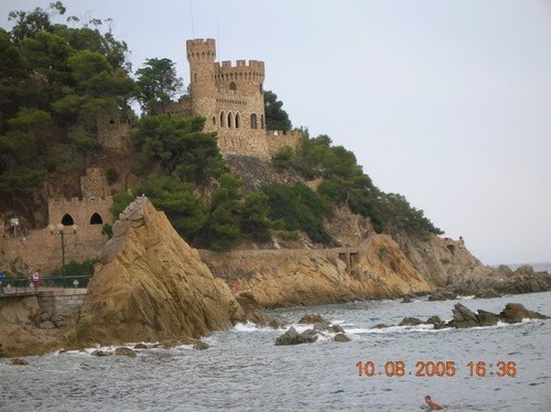 Castello di Lloret de Mar by honesty3883