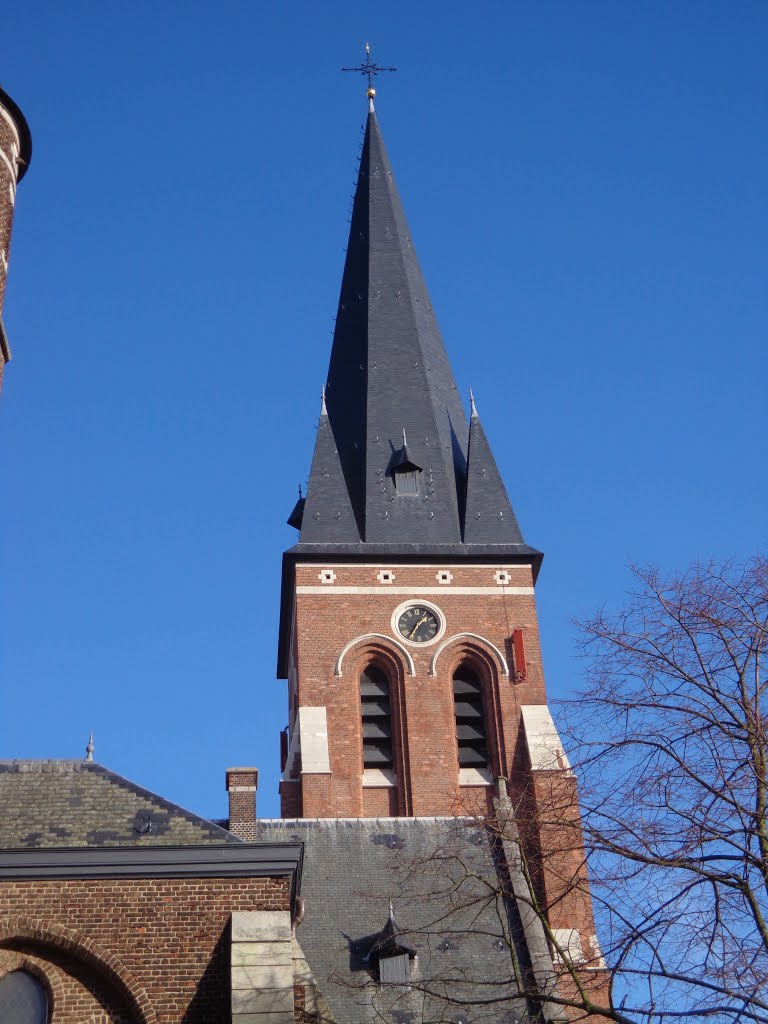 Kerktoren Mariaburg Ekeren (Belgie) by © rdnjc