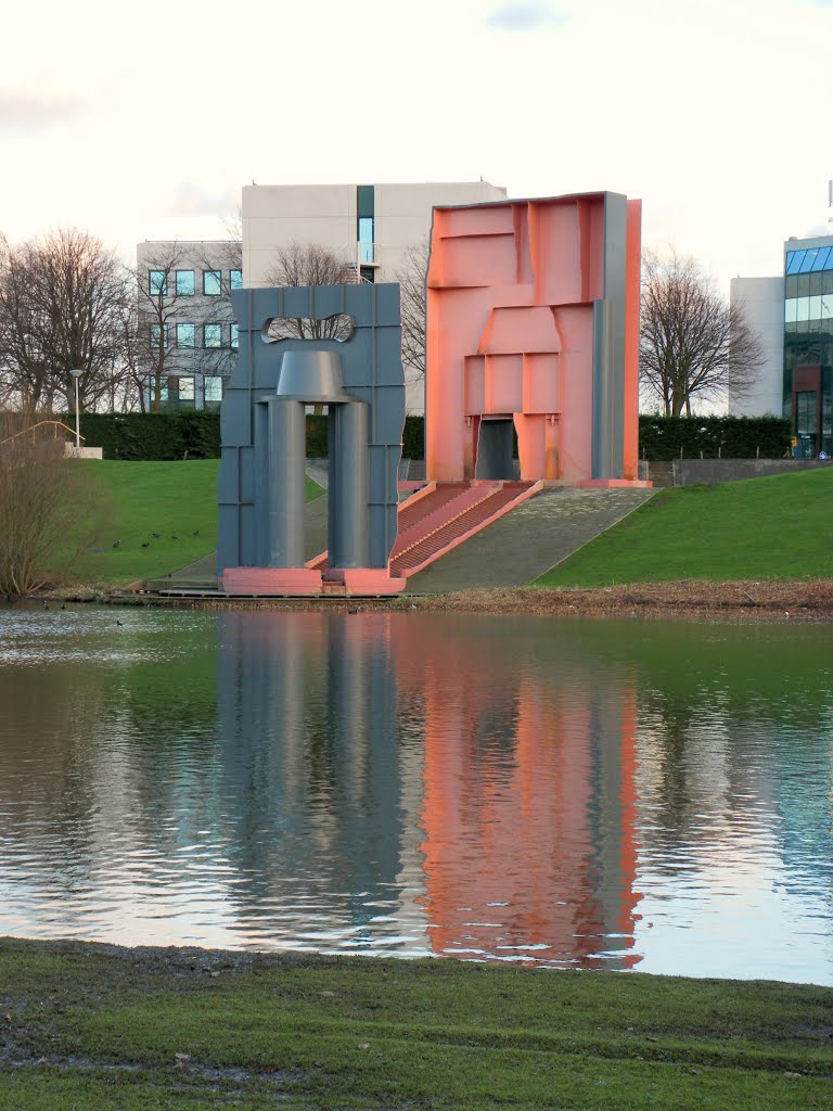 Kunst bij het brainpark 'Sjattoodoo' , Kees Verschuren , (1989) , Waterfeature by Mart61