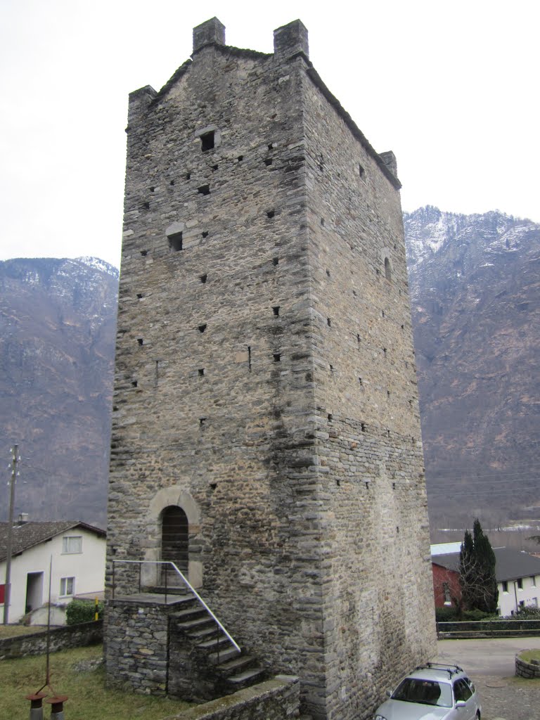 Torre Fiorenzana, first time referenced in 1286, registered as Von Sax family's property in 1314, sold to private in the 16th century by Aspen31