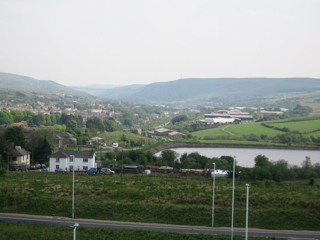 Rhymney Valley, looking south from A465 by Glyn Selkirk