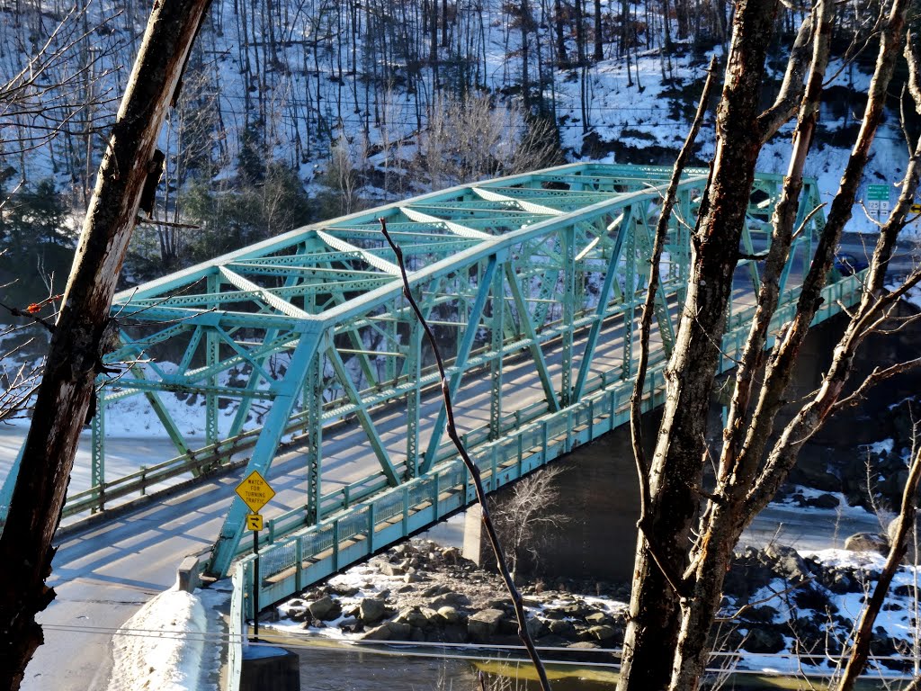 Lisbon Falls-Durham bridge by Taoab