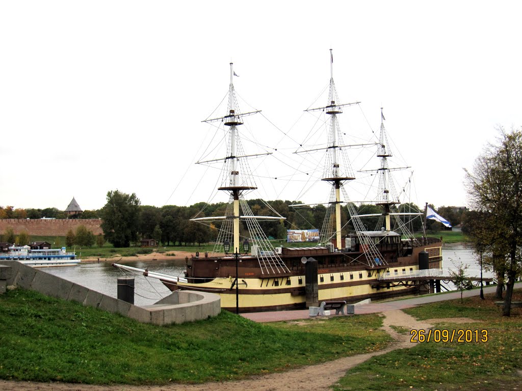 Ein Restaurant Schiff in Nowgorod by W.Austermühle HOG. Germany