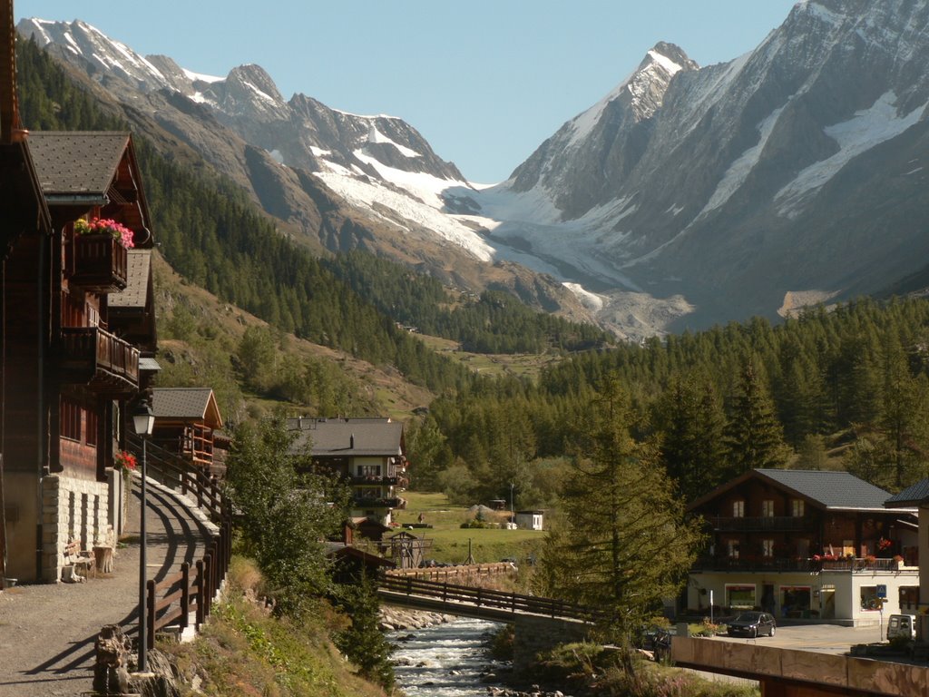 Blatten - view at gletscher by Gerbrand Vaarkamp