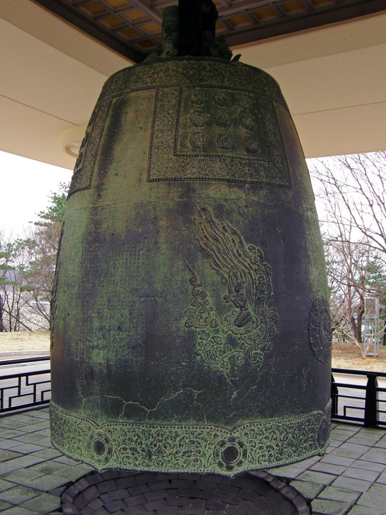 Bell of King Seongdeok by crokey