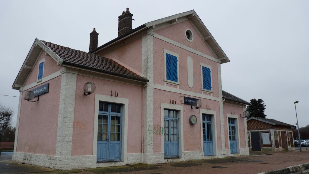 Gare de La Ferté-Gaucher by Romain.D.C