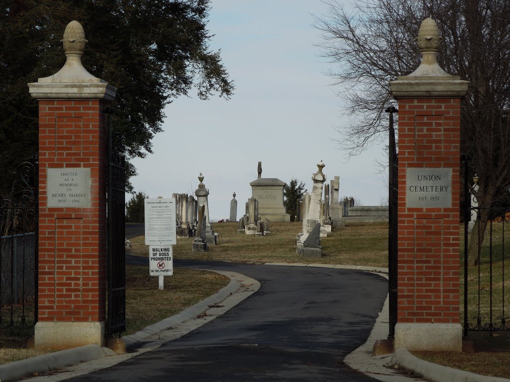 Union Cemetery gate at the North end of Wirt St by Sergey Dickey