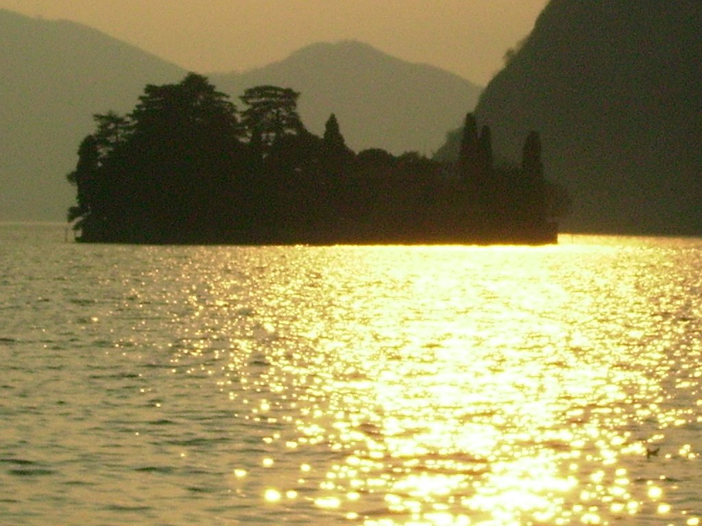 Tramonto da Montisola Iseo by paderni