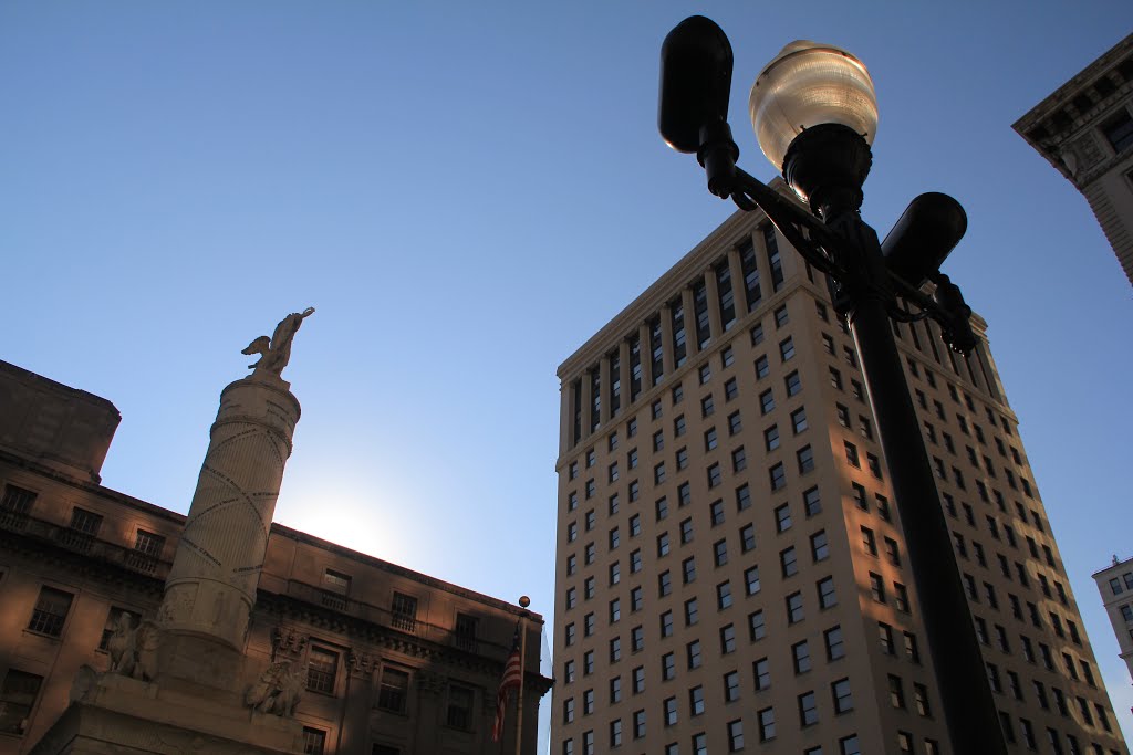 Battle Monument, Baltimore Maryland by jonmac33