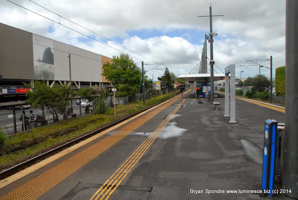 Henderson Train Station, Henderson by bryanspondre