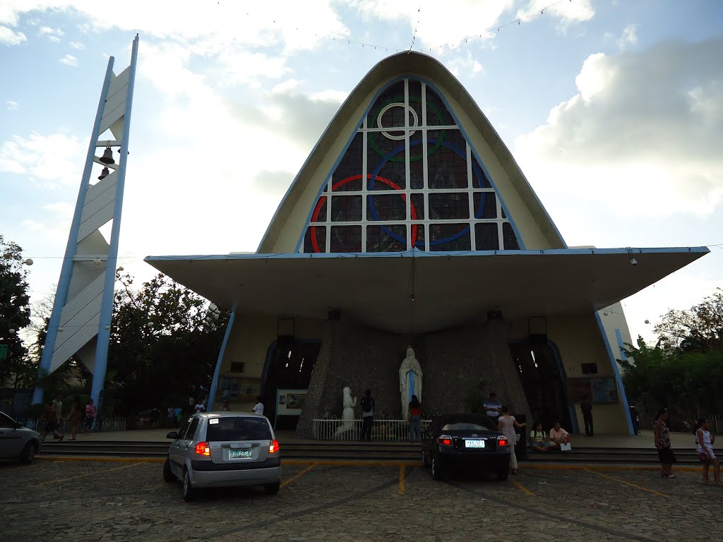 Archdiocesan Shrine of Our Lady of Lourdes - Cebu by malone_mape