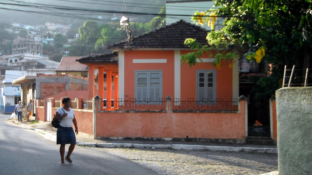 Centro da cidade de Mangaratiba, RJ, Brazil by Orlando de Almeida Calado