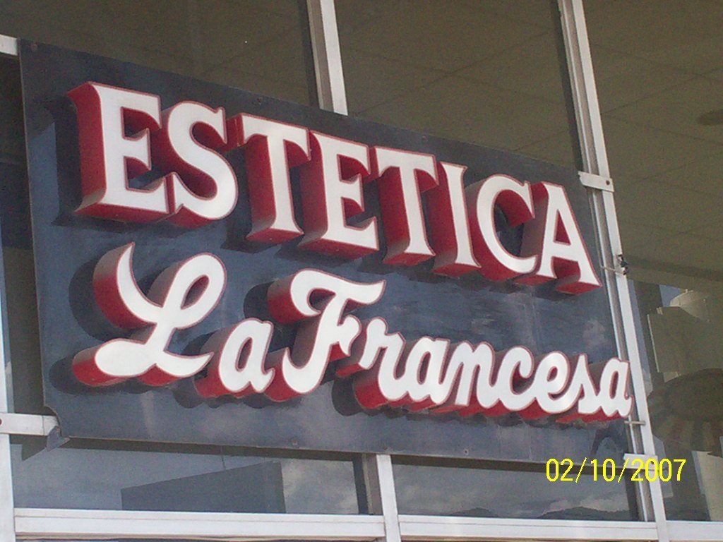 Estetica "LA FRANCESA" by danielalvaradovarela