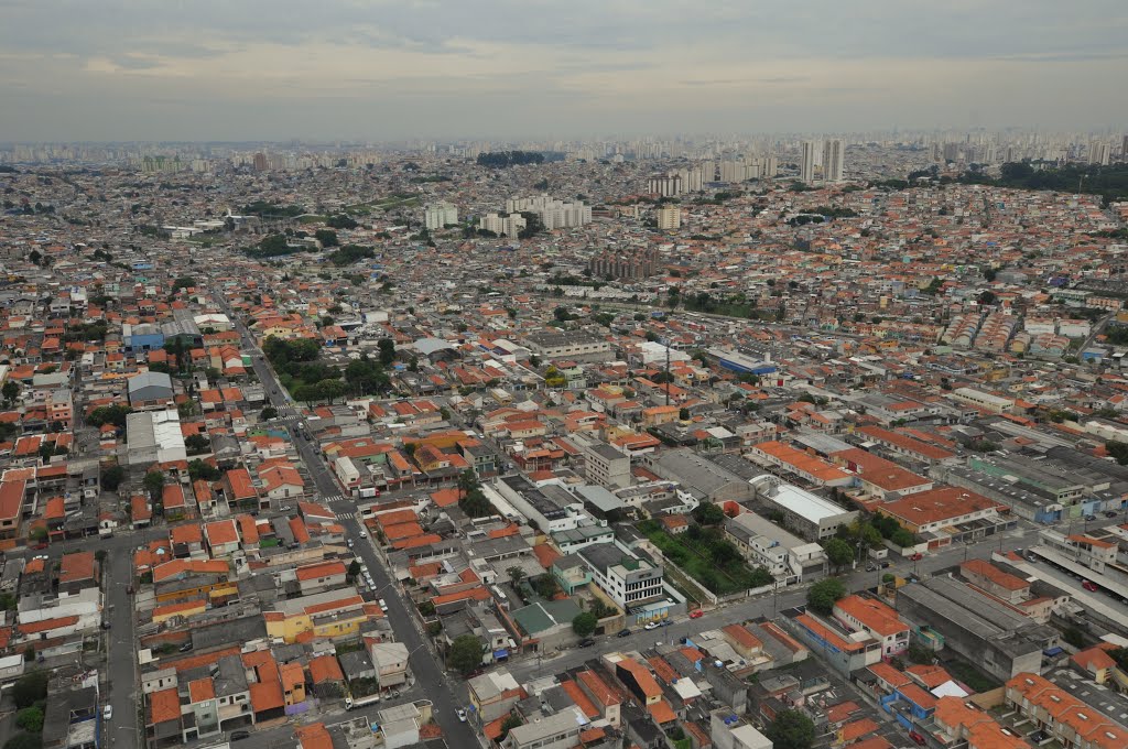 BrSPSaoPaulo3238_160114(foco-aereo)VilaAntonieta-PetrobrasXManuelaLuisVergueiro by IzeKampus