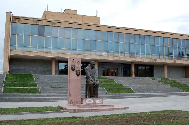 Vardan Achemyan theater by artmagicphoto.com