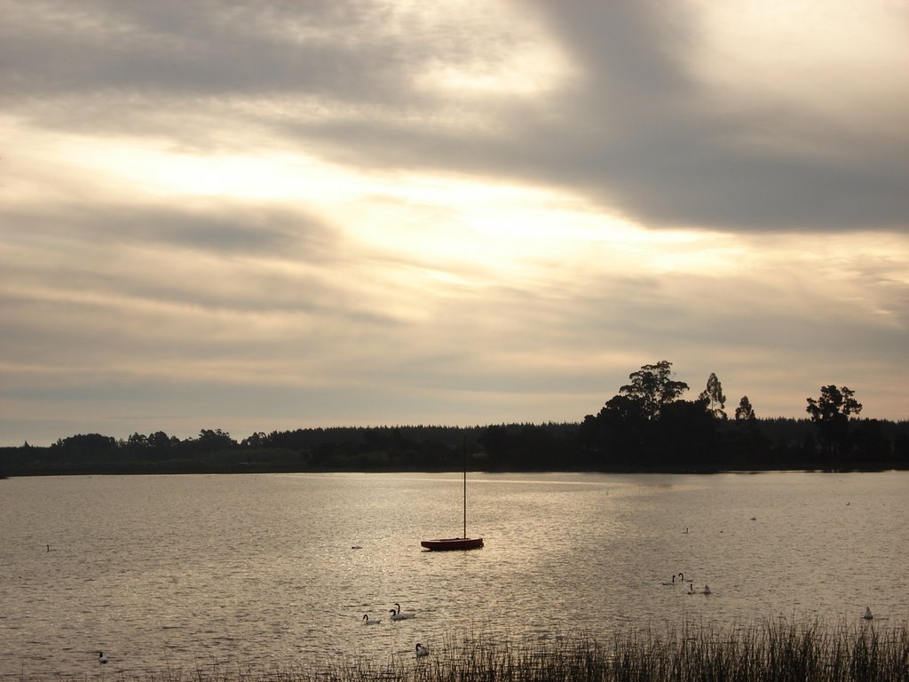 Laguna Grande, San Pedro de la Paz by franciscapaez