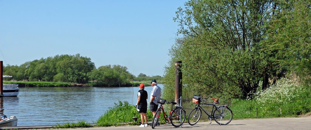 Haseldorf am Hafen by Juliane Herrmann