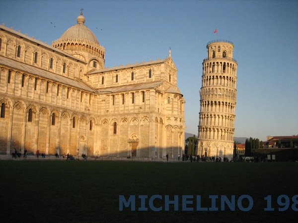 PIAZZA DEI MIRACOLI by michelino1980