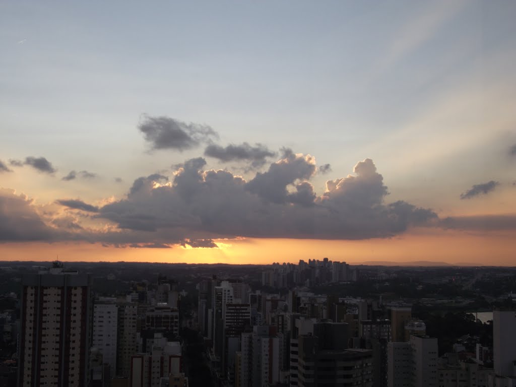 Vista do Terrazza 40 Restaurante Panorâmico em Curitiba by photos by MARCIATE  BITTENCOURT