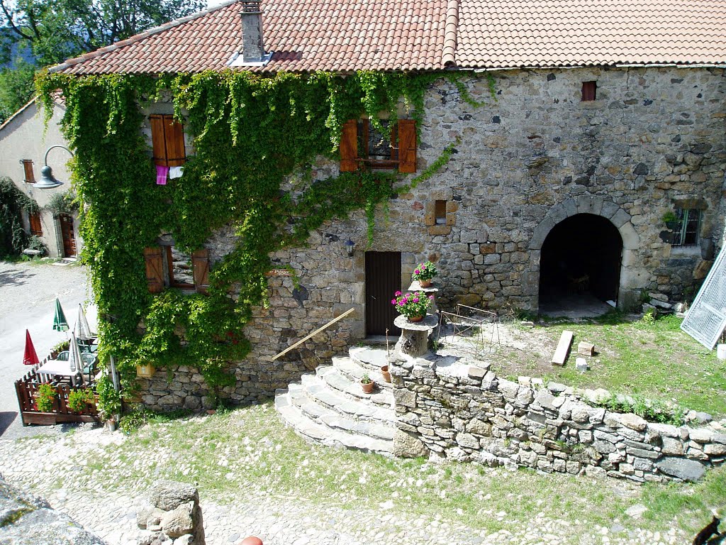 Loubaresse en Ardèche by L'Etoile