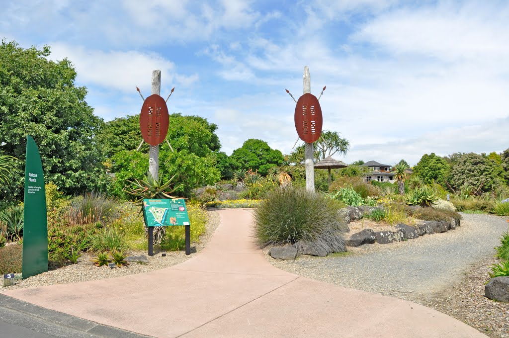 Auckland Botanical Gardens - Manurewa, Auckland by Roach1