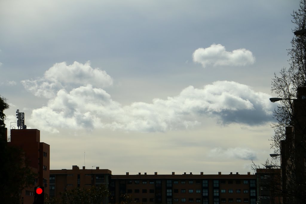 Nubes Valdebernardo by Kike Piris