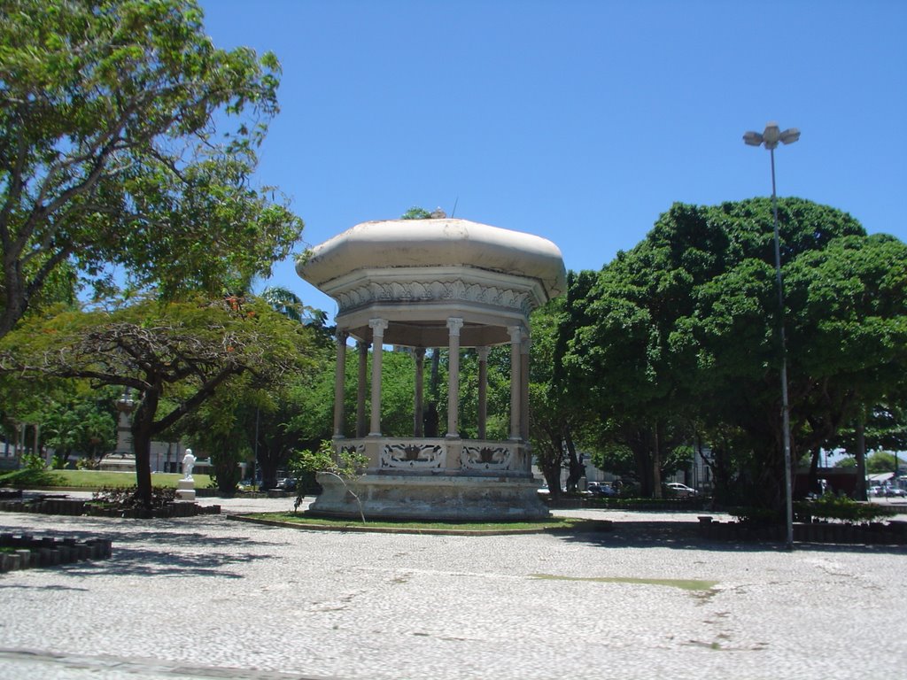 Coreto na praça Fausto Cardoso - Centro da cidade by TitoGarcez