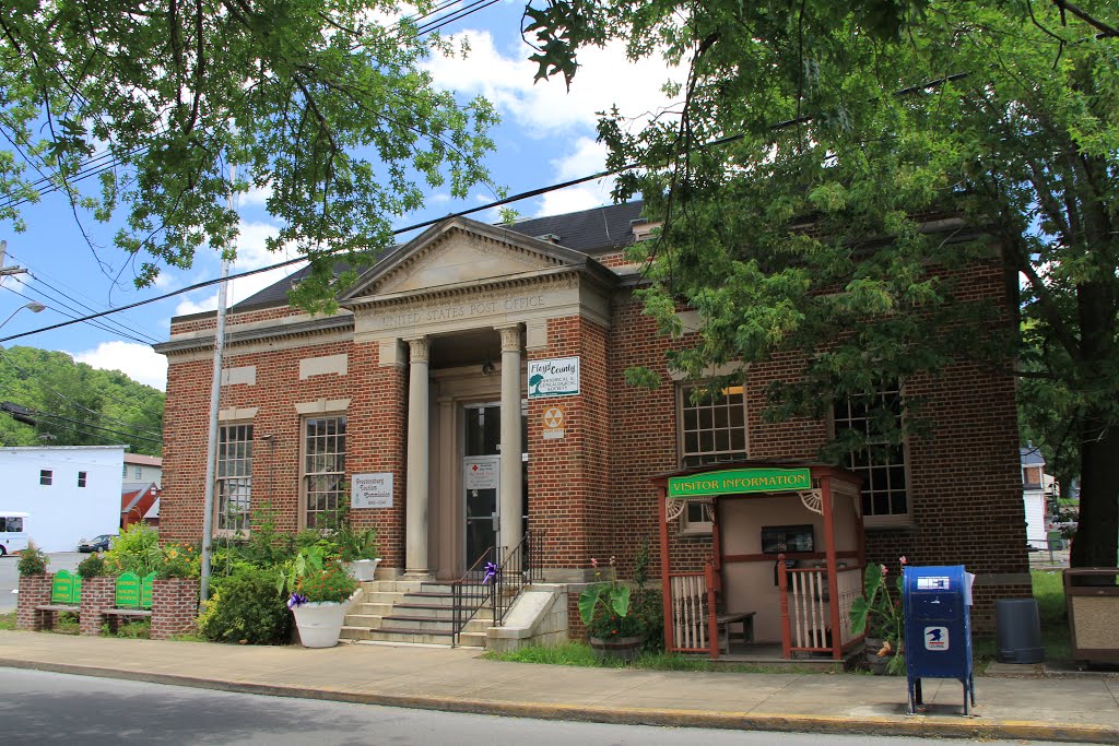 US Post Office, Prestonsburg Kentucky by John MacKinnon