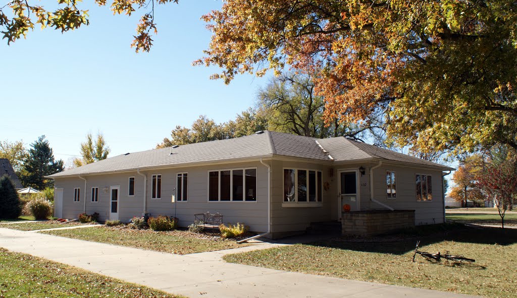 Stromsburg, NE: Lutheran parsonage by pylodet