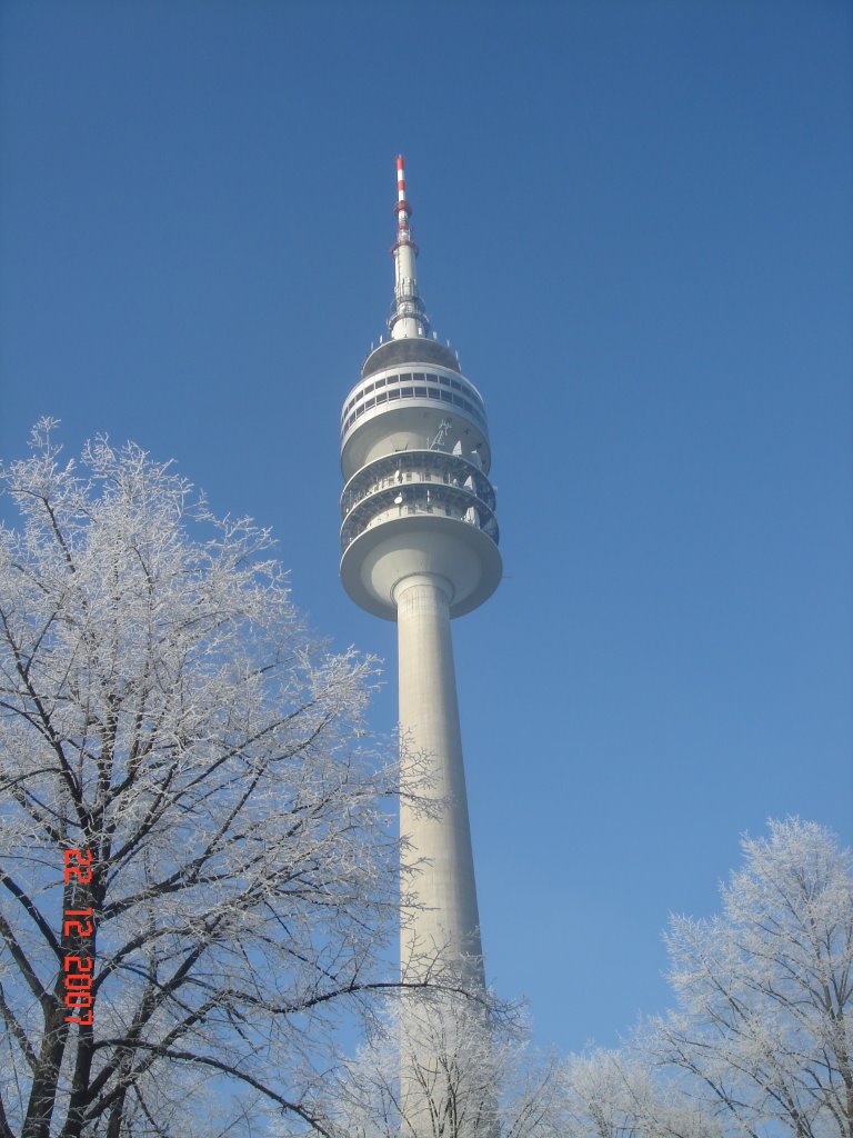 Olympiaturm im Frost by stefanwirz