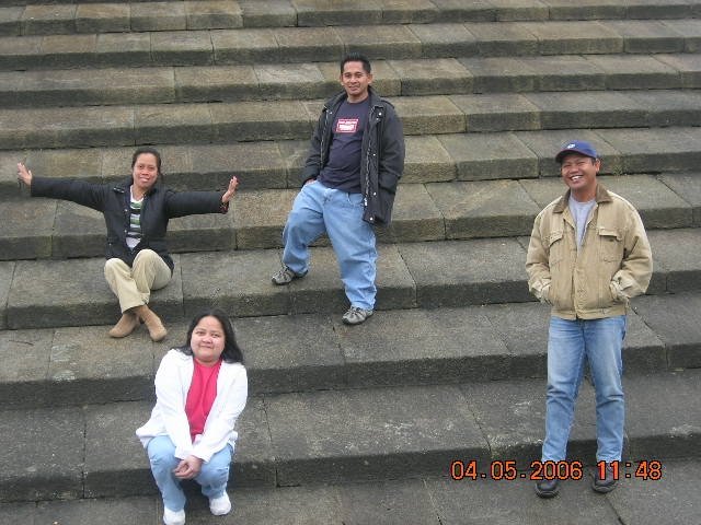 With y friends at Phoenix Park, Dublin 12, Ireland by FLORENCIO NICOLAS M.…