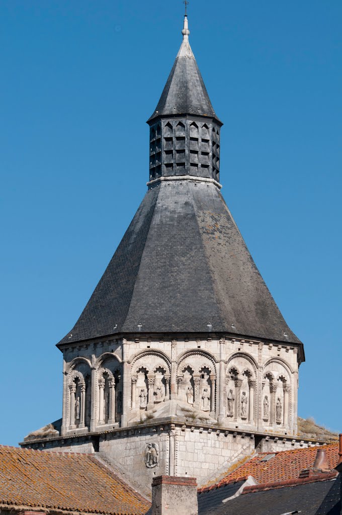 58 La Charité-sur-Loire by Joël Baijard