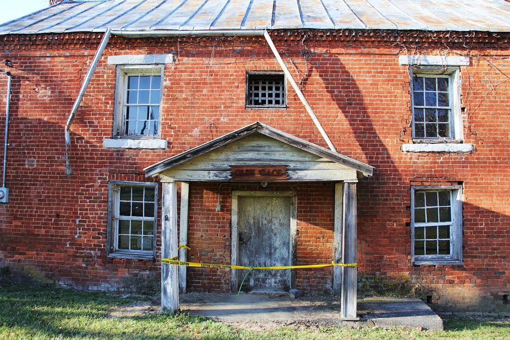 The Old Jail, Newbern Virginia by jonmac33