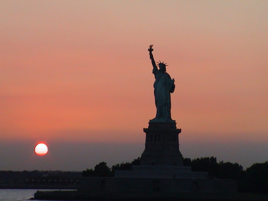 Estatua Llibertat by Joan Gener M.