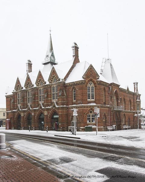 Wokingham Town Hall on a snowy Sunday April morning 2008 by NetxPosure.net