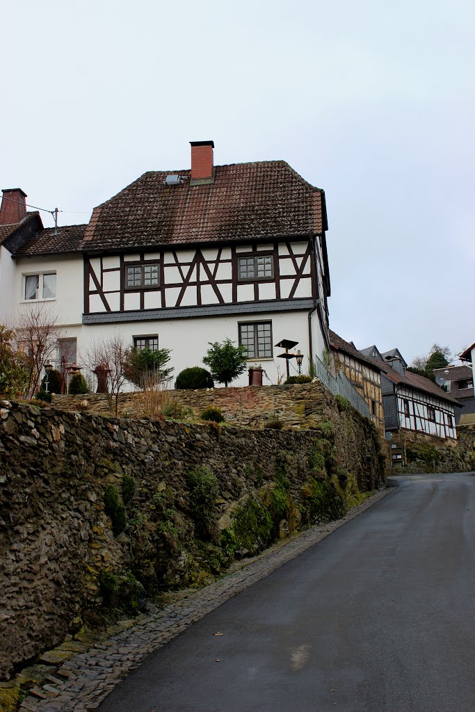 Neuweilnau, Schloßstrasse - KE by Karl Eggenmüller-Panoramio, the only way for 