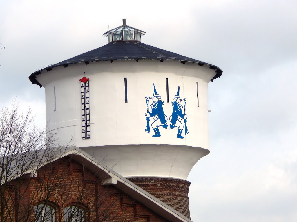 Opladen / Germany: Wasserturm von 1902 auf dem Gelände des ehemaligen Eisenbahn - Betriebs - Werks Opladen. Abgelichtet im Januar 2014. Opladen / Germany: Water tower from 1902 on the site of the former Railway - Operation - Station "Opladen". Photographed in January 2014. by © "Earth Views"