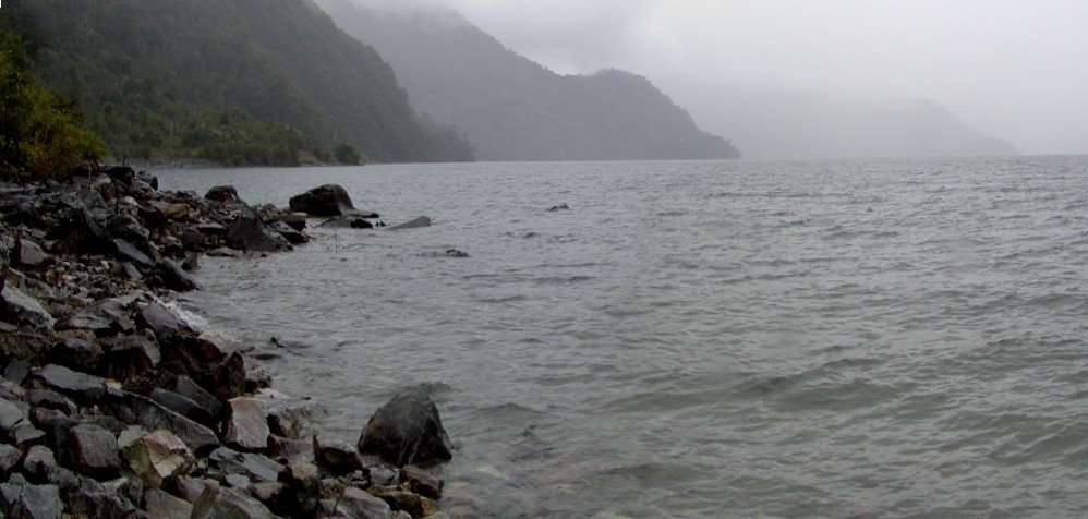 Lago Chapo by Waldo Valderrama