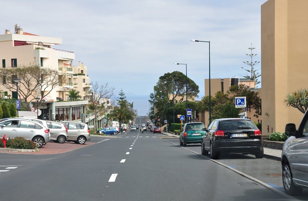 Rua da Olaria, Garajau by maiermo