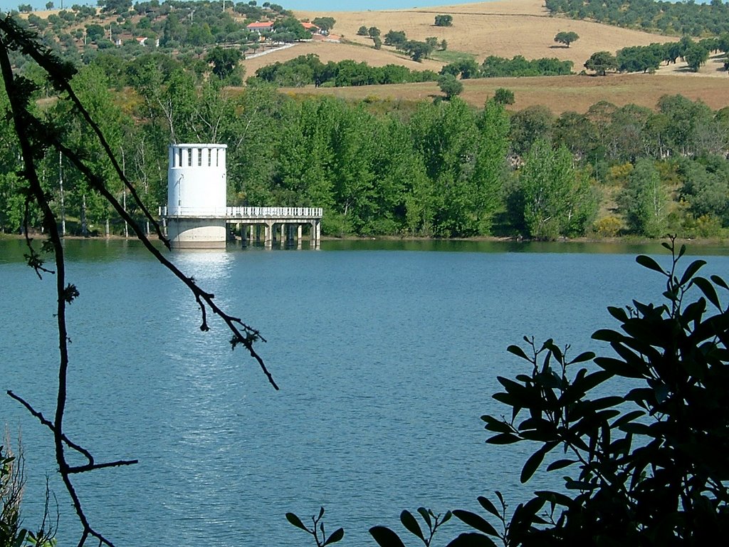 Barragem de Montargil by PaulaEnc