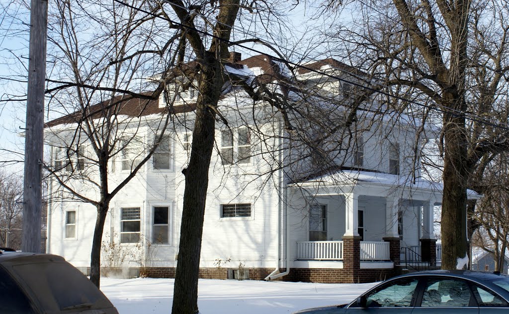 Mead, NE: Lutheran parsonage by pylodet