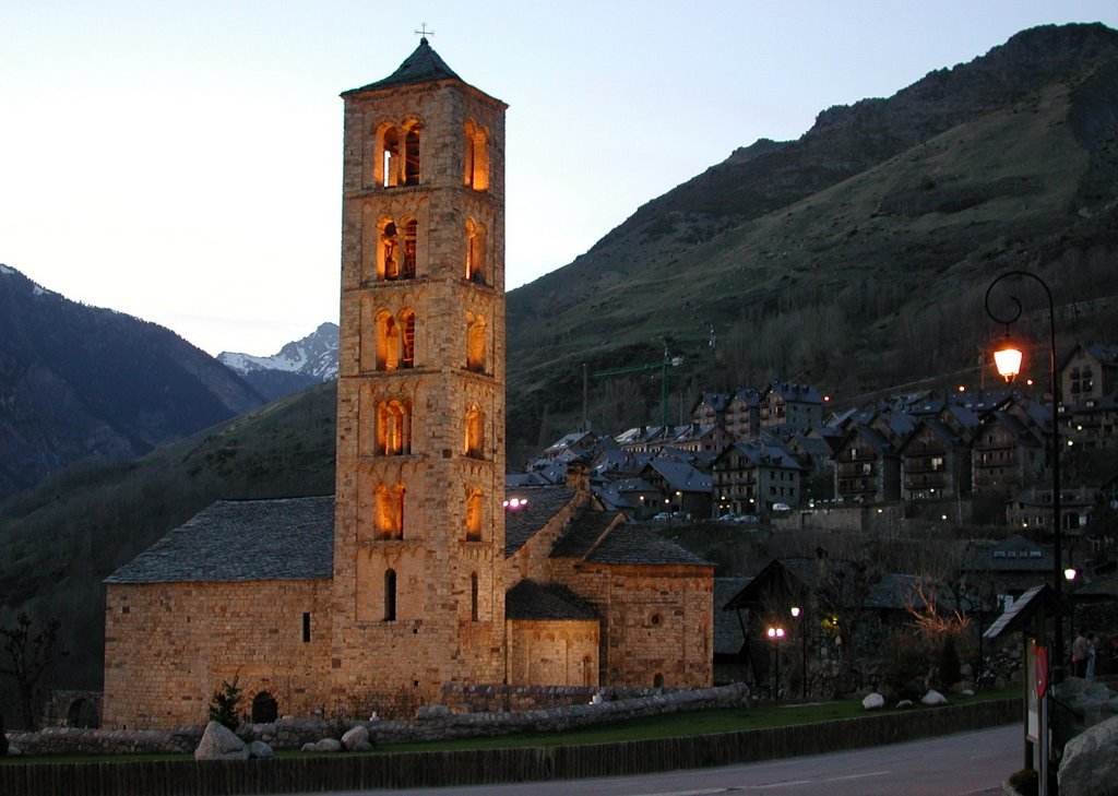 Eglise romane Taüll by Bruno M