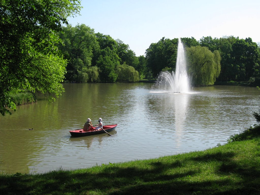 Carolateich im Großen Garten by Dietrich Krümmel