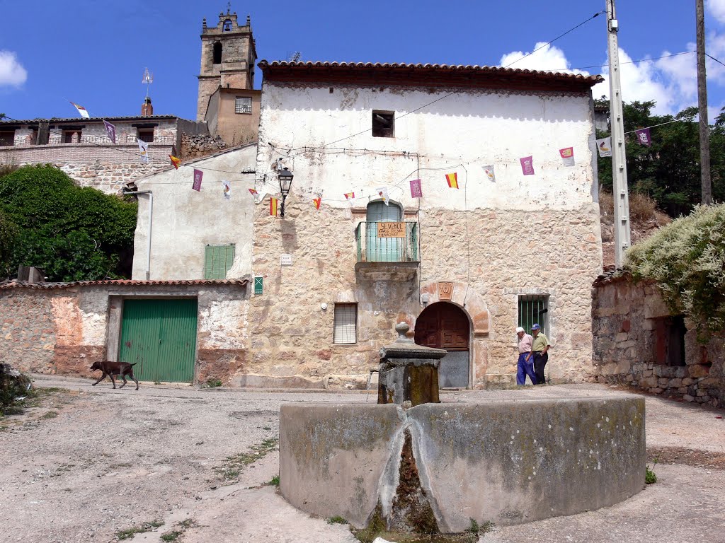 IMÓN (Aldea de Sigüenza). Guadalajara. 2010. 64. Plaza del pueblo. by Carlos Sieiro del Nido