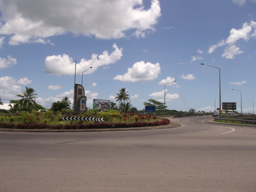 Round-About off Rewa Bridge from Davuilevu side. by Tabanivanua2012