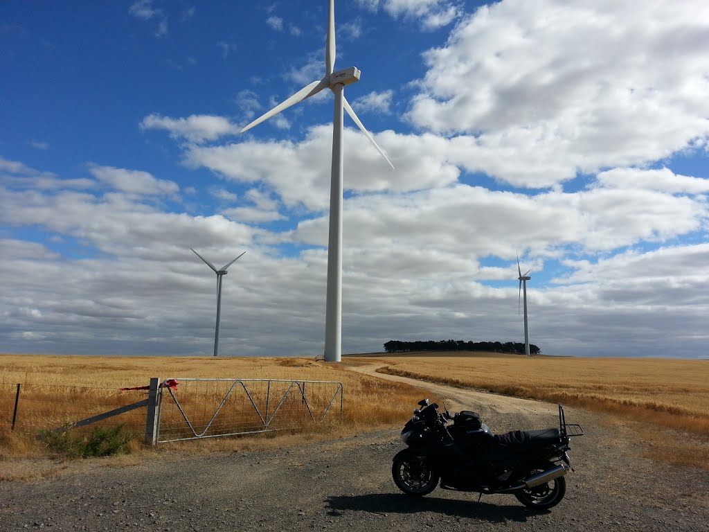 Wind Turbines at Ercildoune (Ballarat) by Zed14